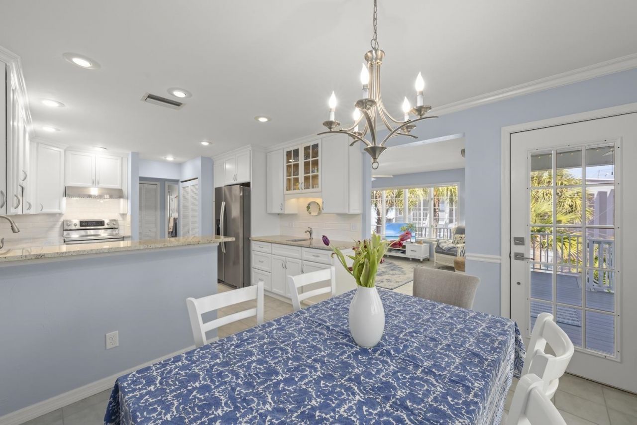 1360 Jamaica Dr, Sanibel, FL 33957 Photo