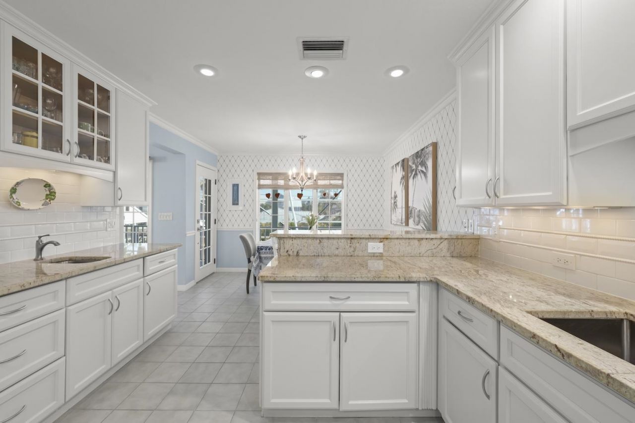 1360 Jamaica Dr, Sanibel, FL 33957 Photo