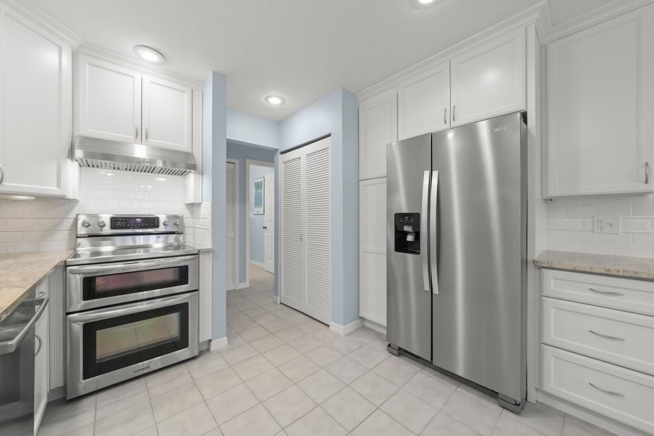 1360 Jamaica Dr, Sanibel, FL 33957 Photo