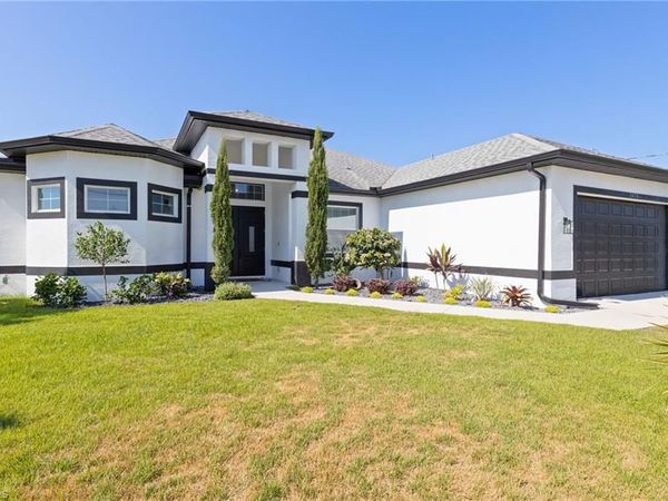 3609 8th ST SW, LEHIGH ACRES, FL 33976