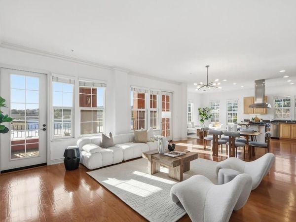 88 S Broadway, Unit 1302, Millbrae, CA 94030