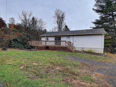 13096 FURNACE MOUNTAIN ROAD, LOVETTSVILLE, VA 20180