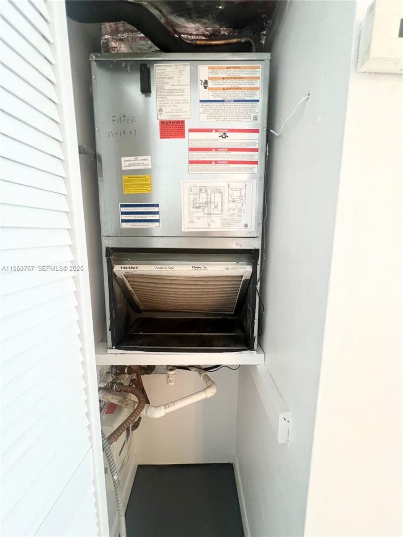 6937 Bay Dr, Unit 210, Miami Beach, FL 33141 Photo