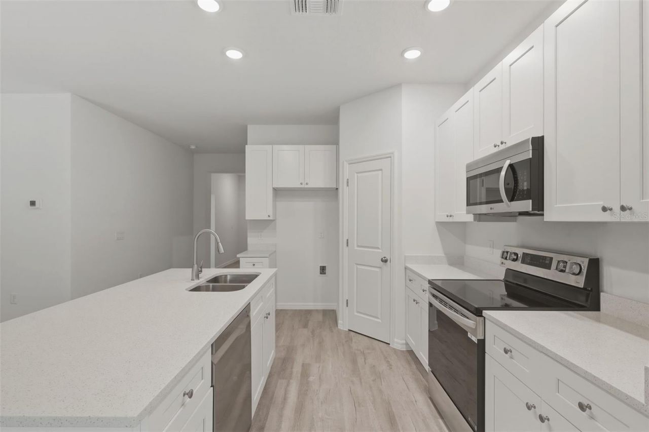 24534 Paul Street, Sorrento, FL 32776 Photo