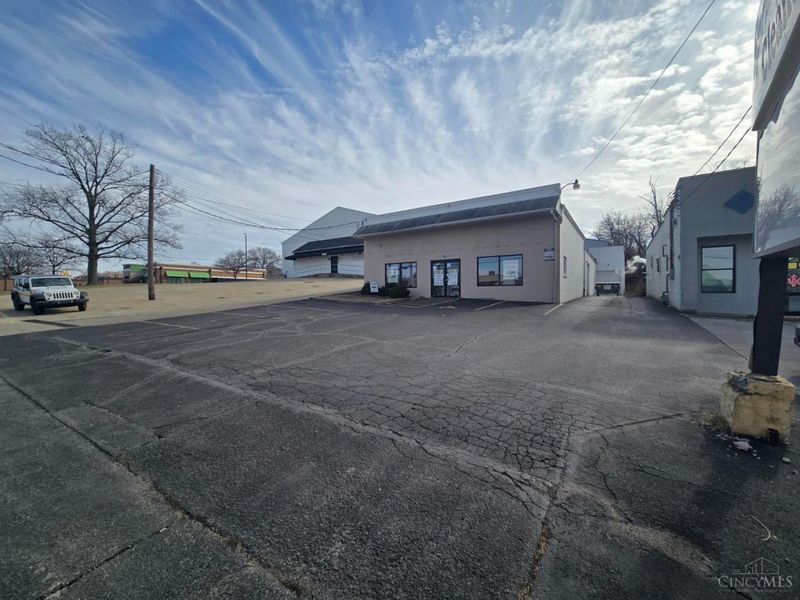 5101 Crookshank Road, Cincinnati, OH 45238 Photo 2
