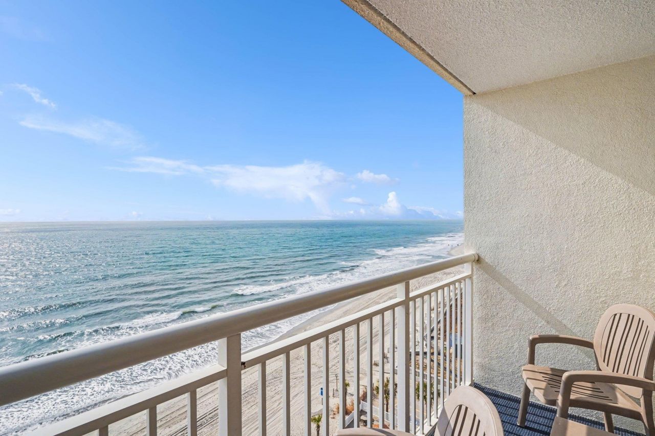 201 Ocean Blvd. S  Photo 4