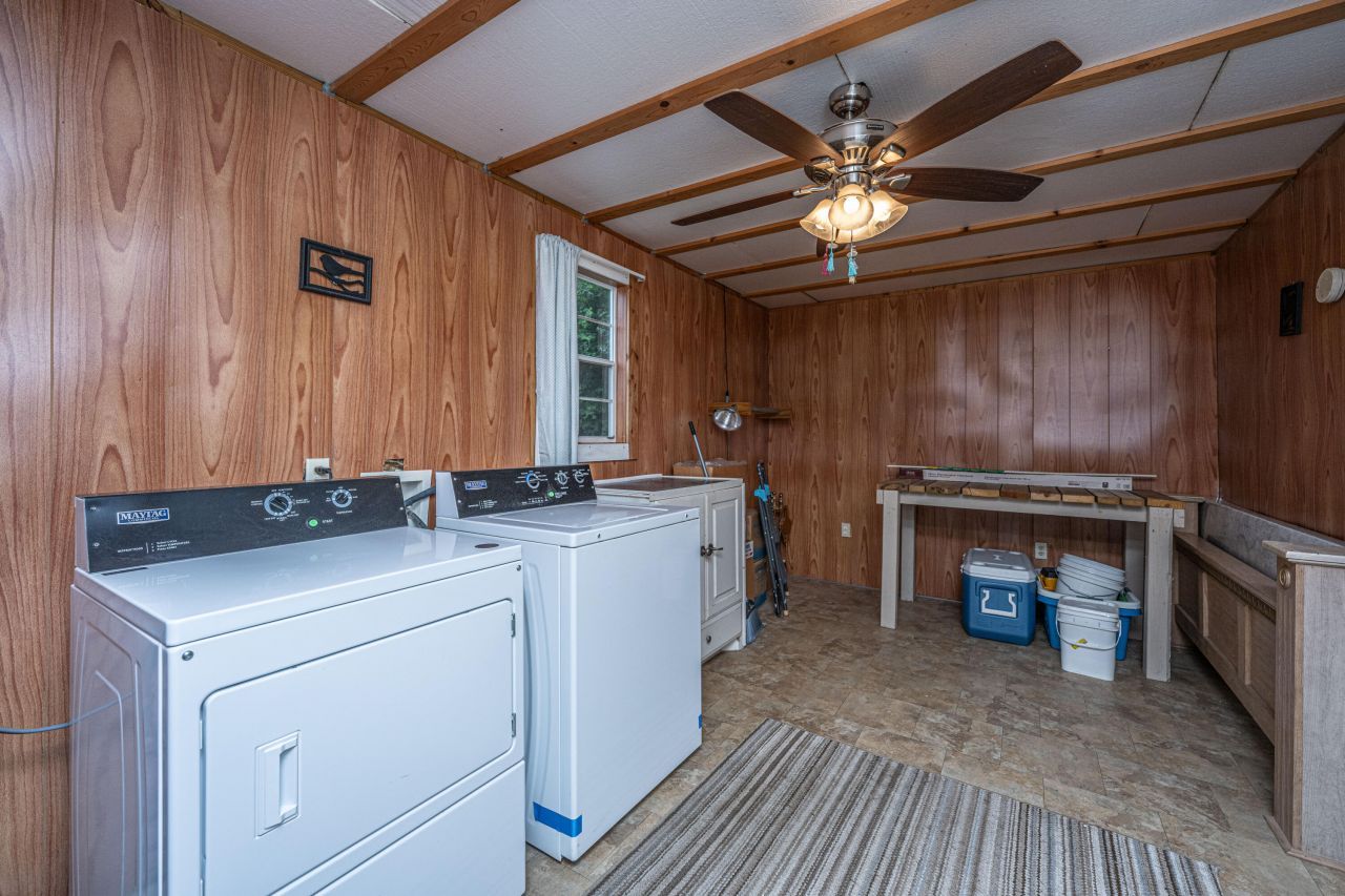 3279 Wire Road Photo 43