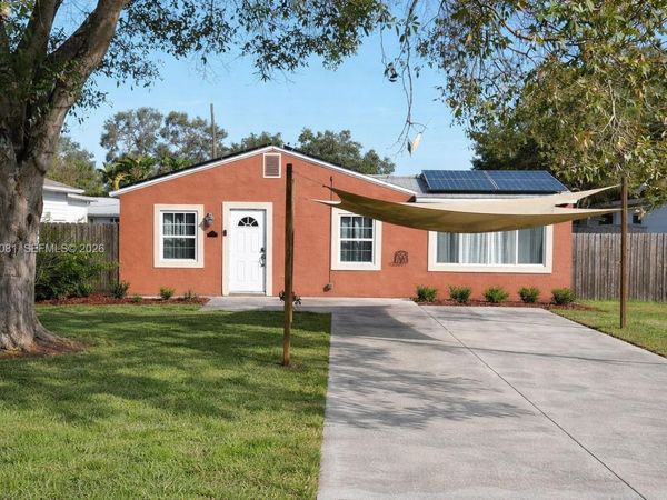 5613 N 19th Ave S, Saint Petersburg, FL 33707