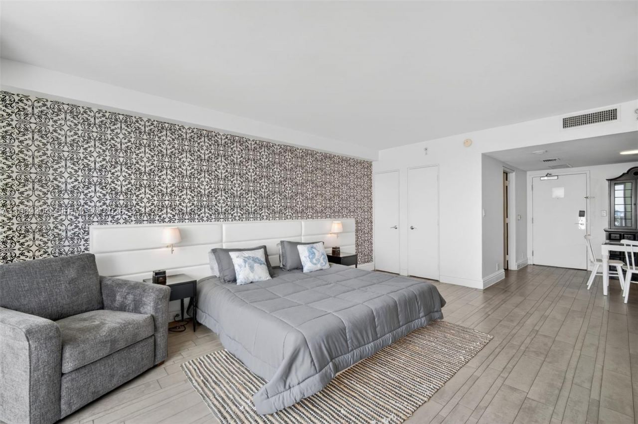 1100 West Ave , Unit 1522, Miami Beach, FL 33139 Photo