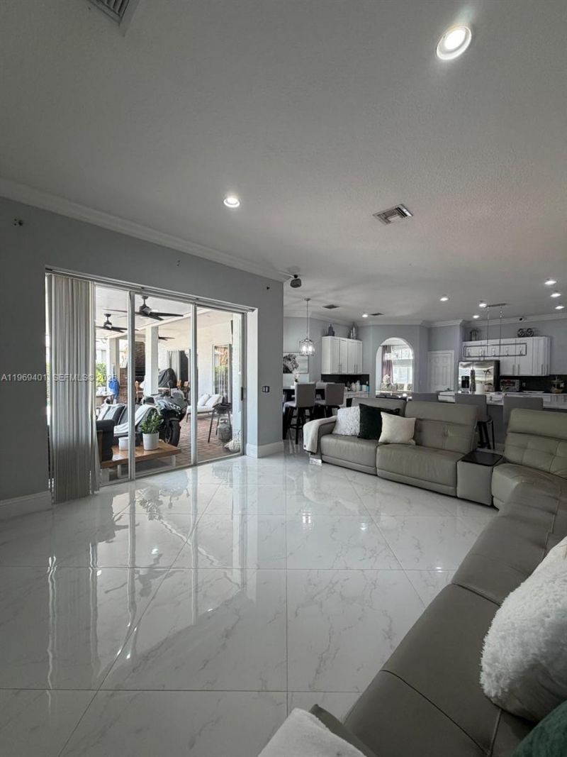 2809 S Serenity Cir S , Fort Pierce, FL 34981 Photo