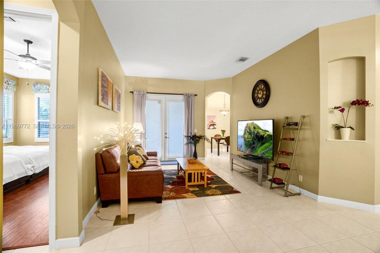 10620 NW 56th Ct, Coral Springs, FL 33076 Photo