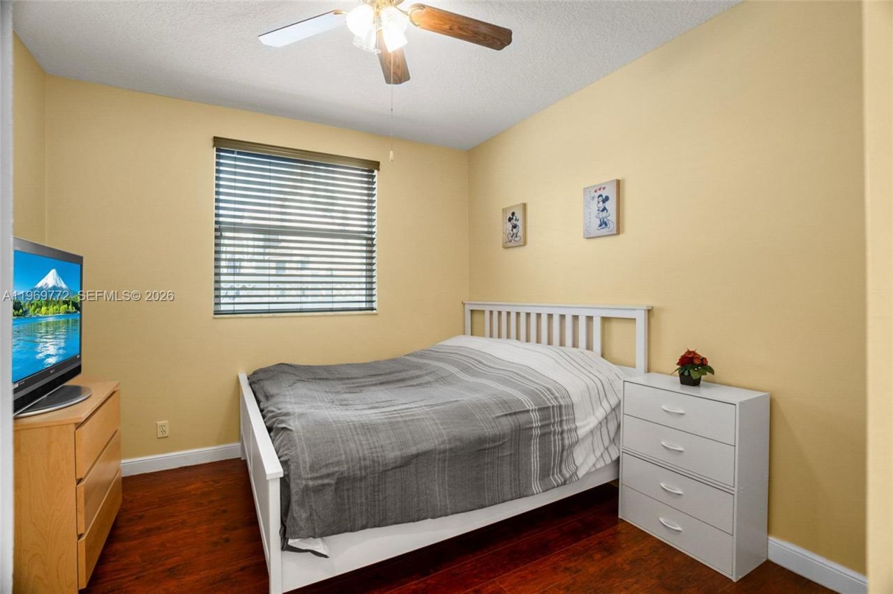 10620 NW 56th Ct, Coral Springs, FL 33076 Photo