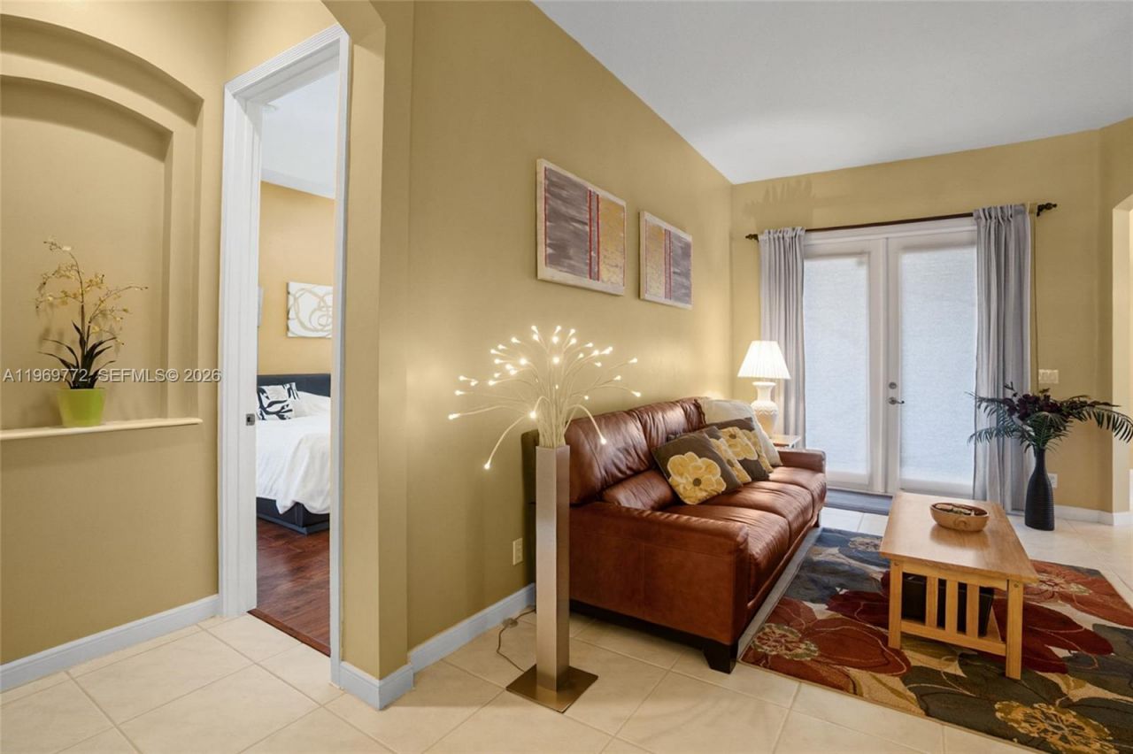 10620 NW 56th Ct, Coral Springs, FL 33076 Photo