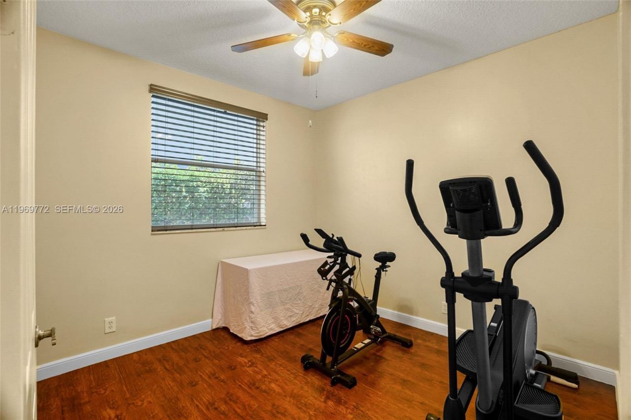 10620 NW 56th Ct, Coral Springs, FL 33076 Photo