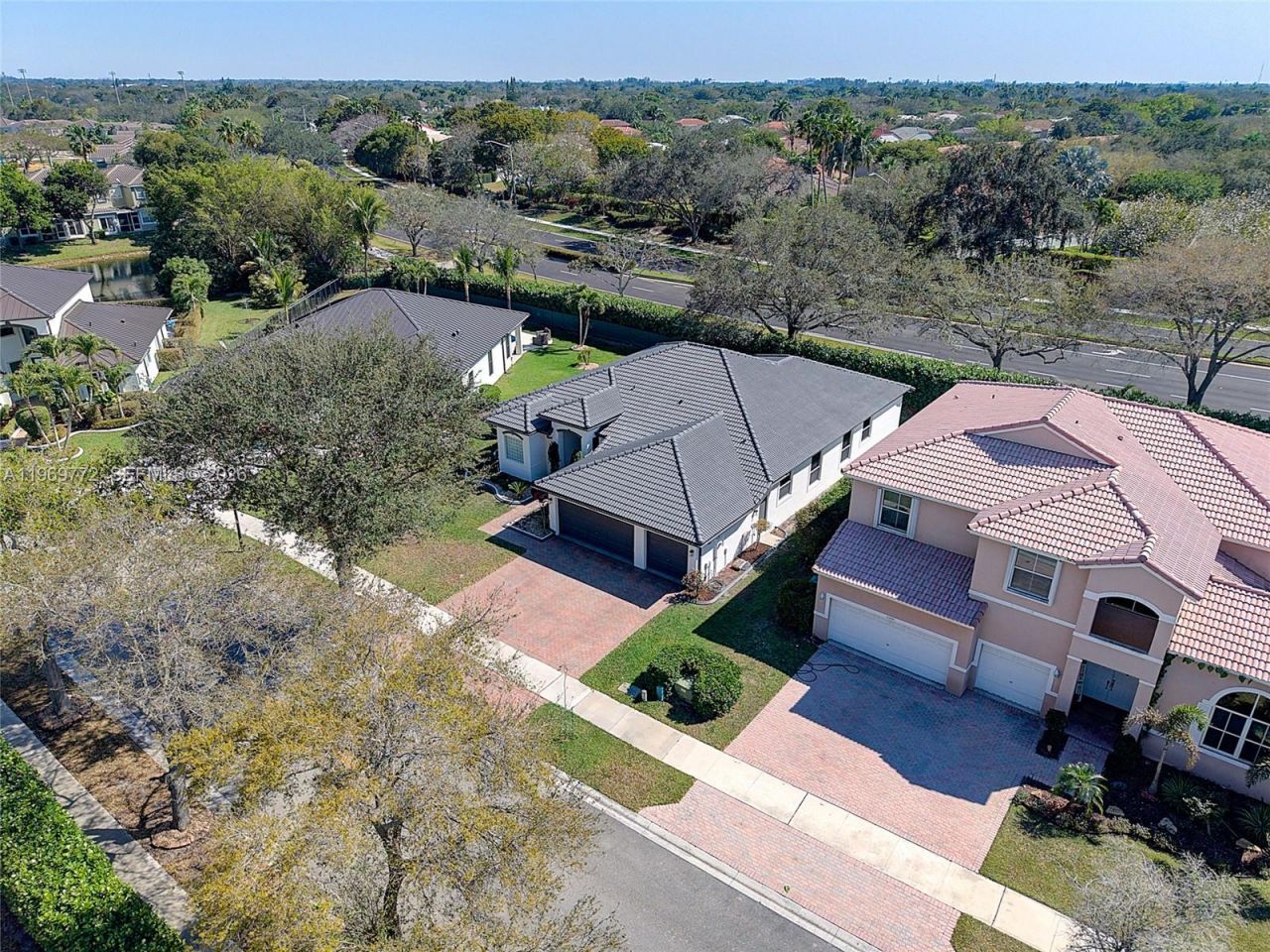 10620 NW 56th Ct, Coral Springs, FL 33076 Photo