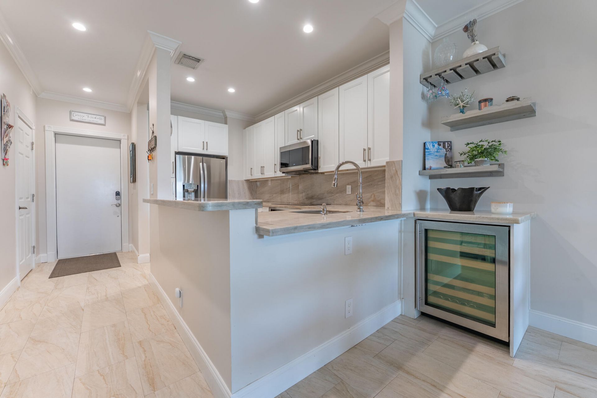 318 N Lake Drive, Lantana, FL 33462 Photo