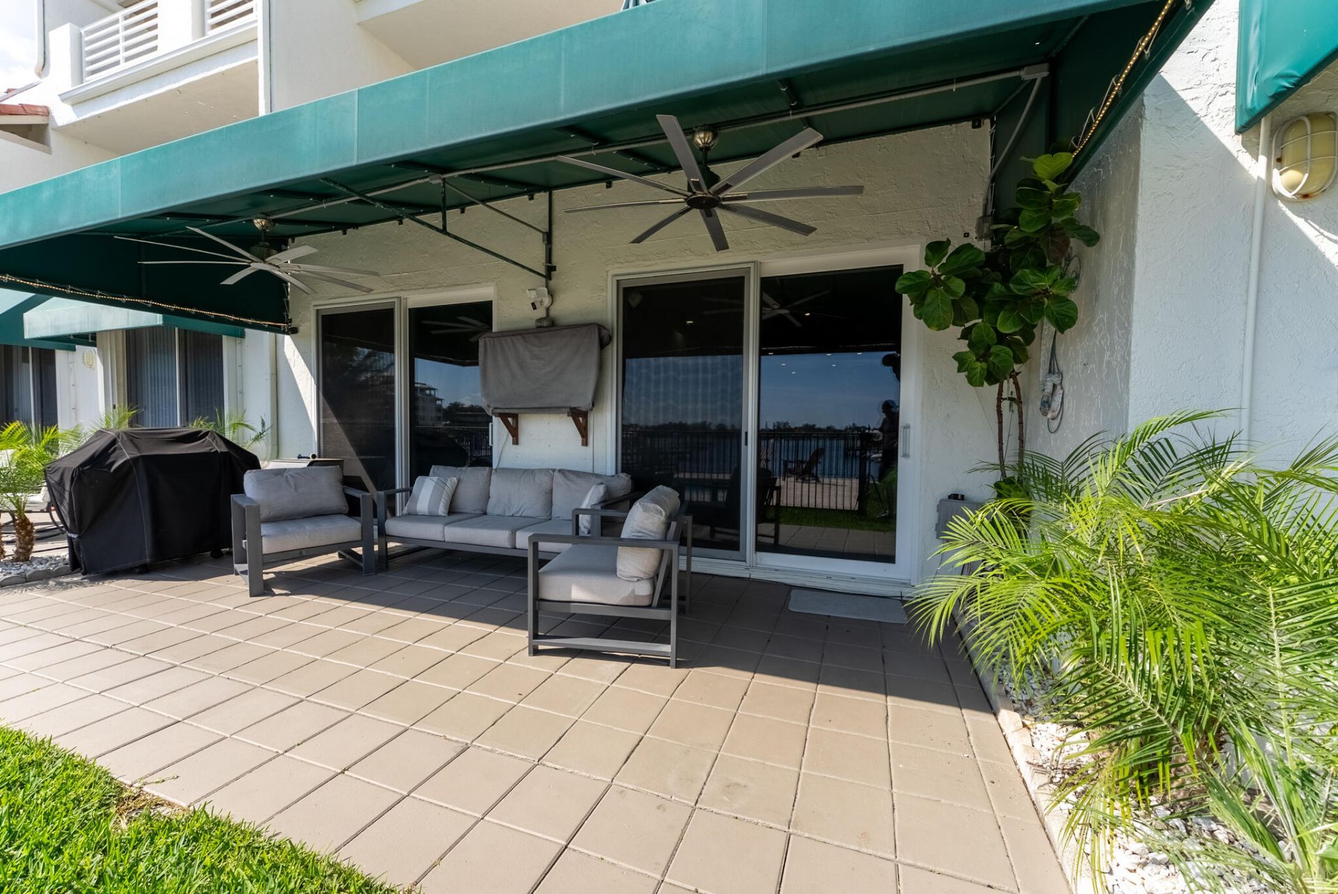 318 N Lake Drive, Lantana, FL 33462 Photo