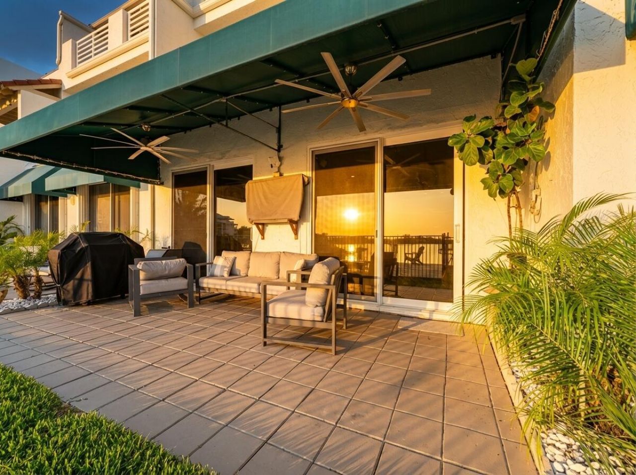 318 N Lake Drive, Lantana, FL 33462 Photo