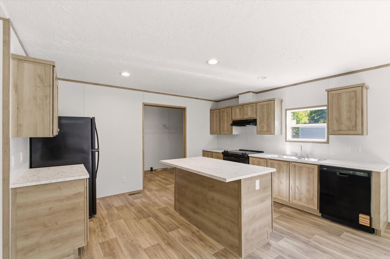 308 Howe Hall Road Photo 11