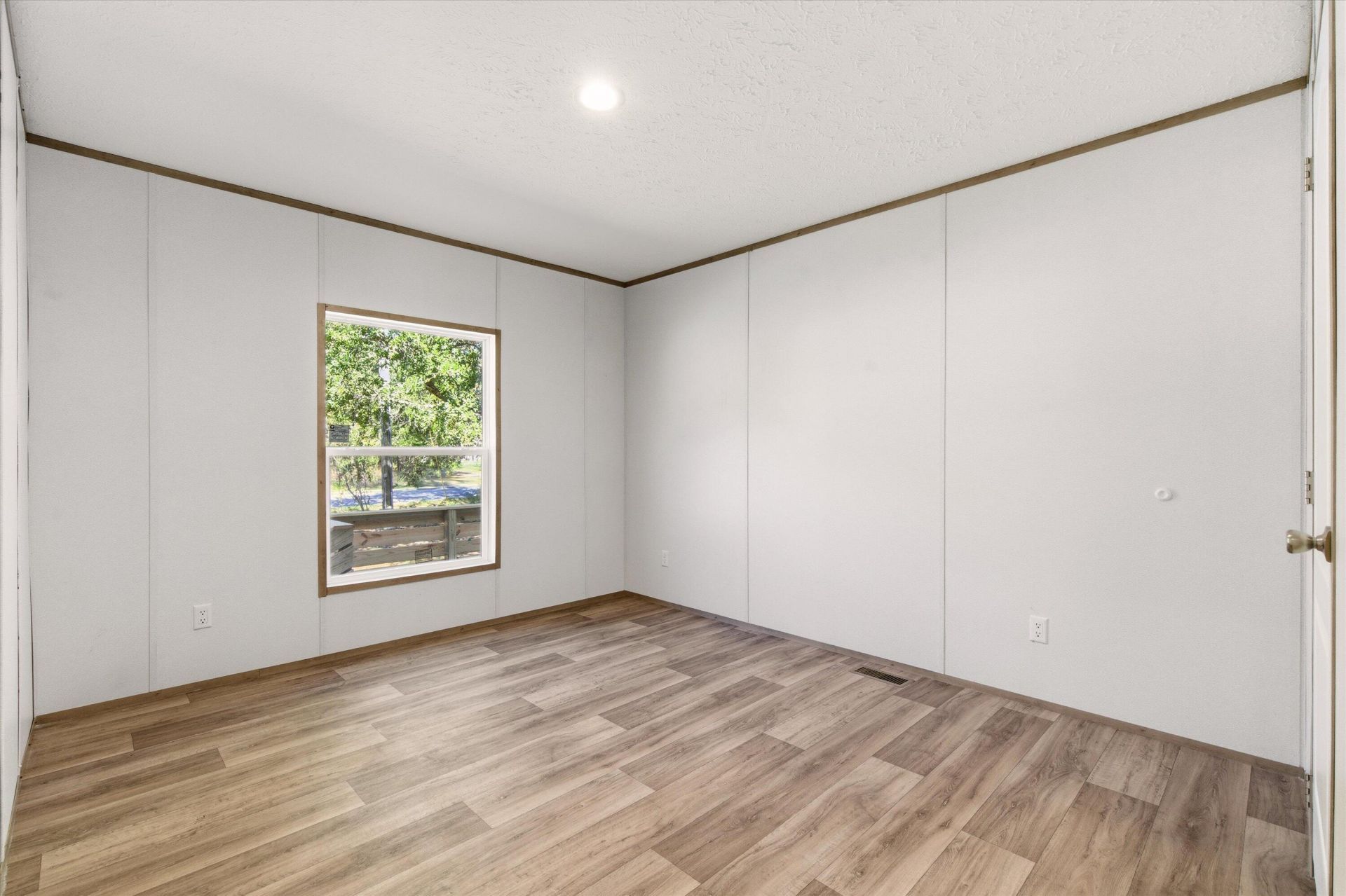 308 Howe Hall Road Photo 17