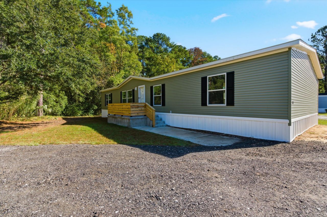 308 Howe Hall Road Photo 25