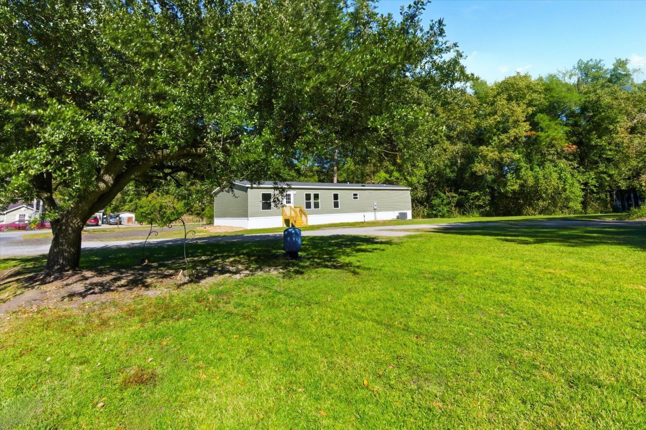 308 Howe Hall Road Photo 28