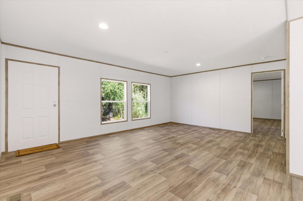 308 Howe Hall Road Photo 8