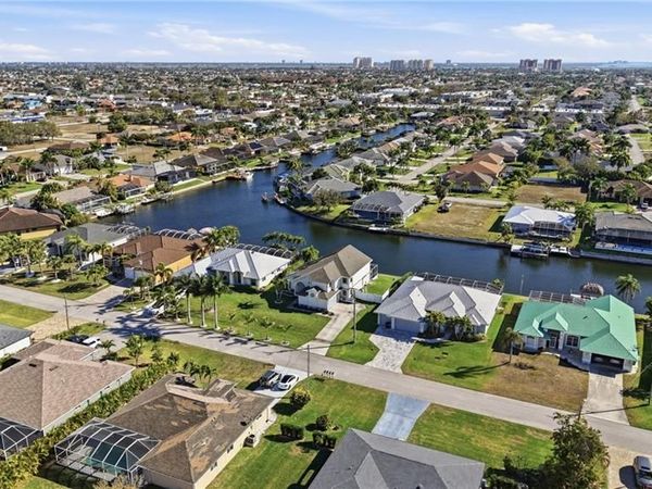 1722 SW 45th ST, CAPE CORAL, FL 33914