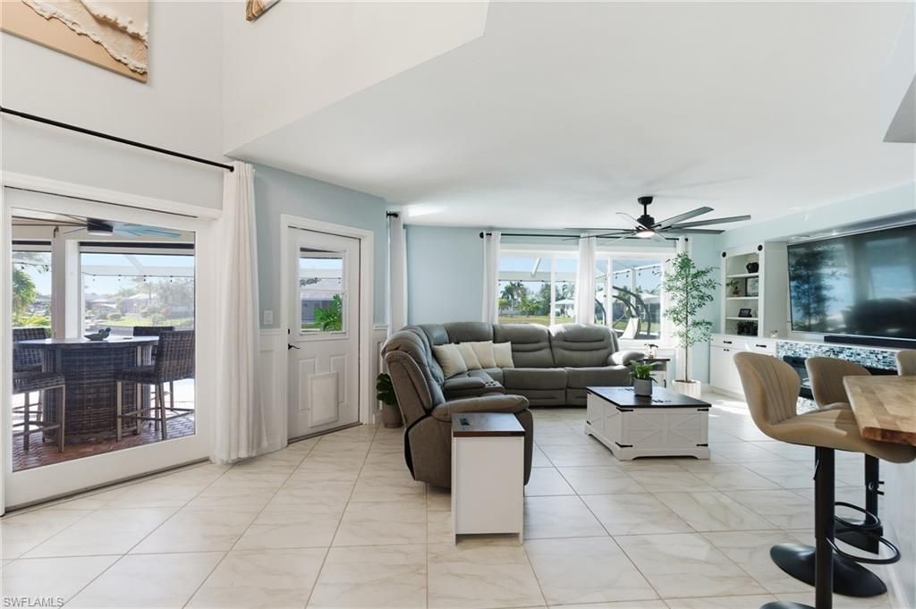 1722 SW 45th St, Cape Coral, FL 33914 Photo