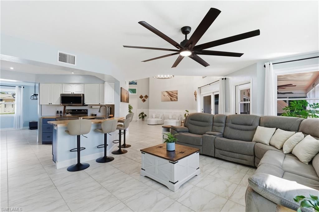 1722 SW 45th St, Cape Coral, FL 33914 Photo