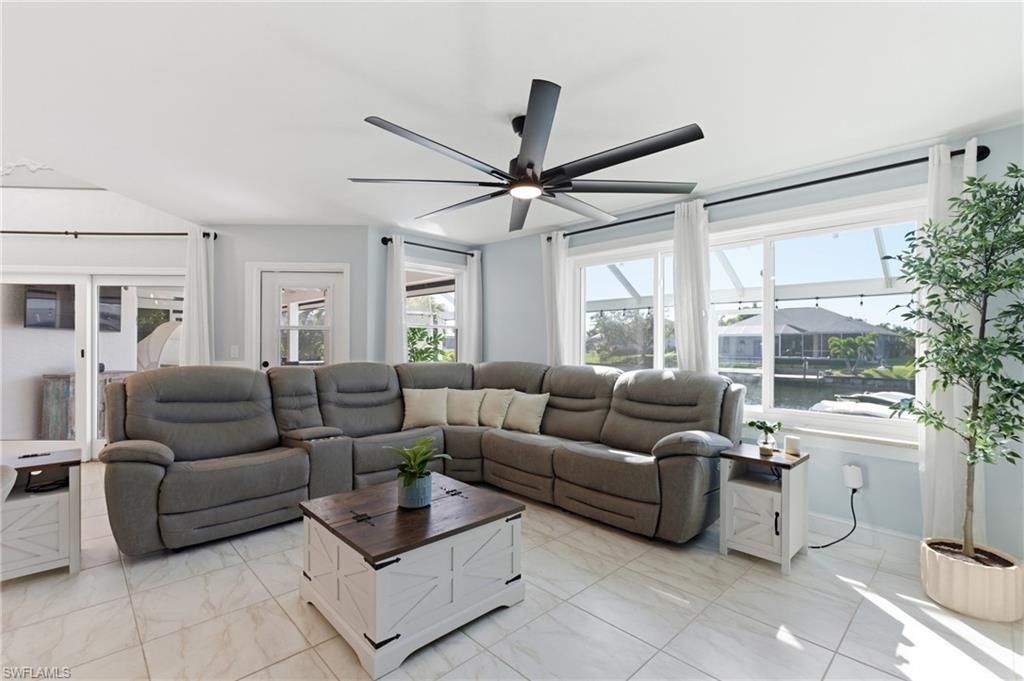 1722 SW 45th St, Cape Coral, FL 33914 Photo