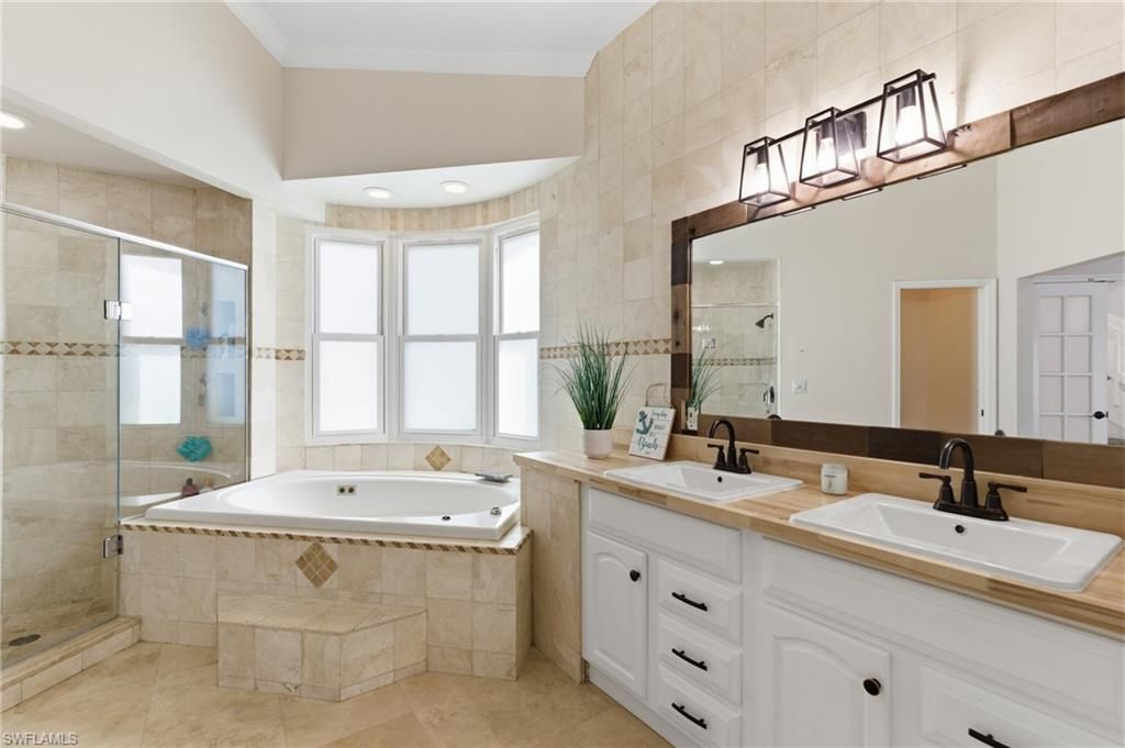 1722 SW 45th St, Cape Coral, FL 33914 Photo