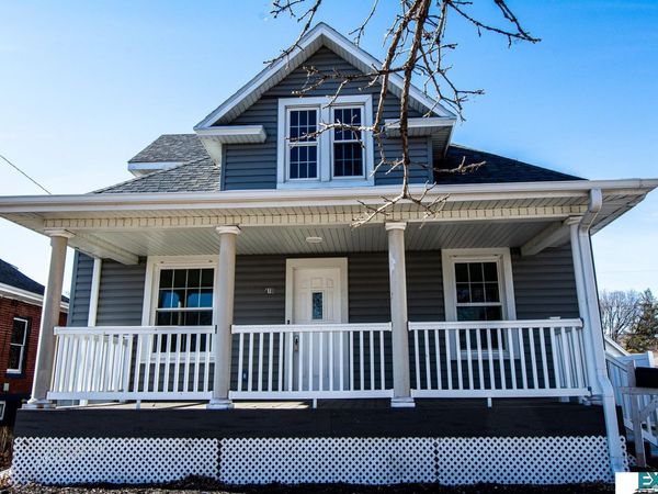 810 S 9th Street, Norfolk, NE 68701