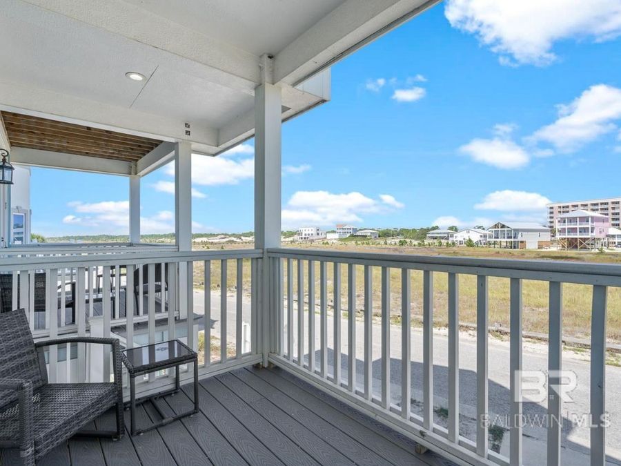 Property Image 100