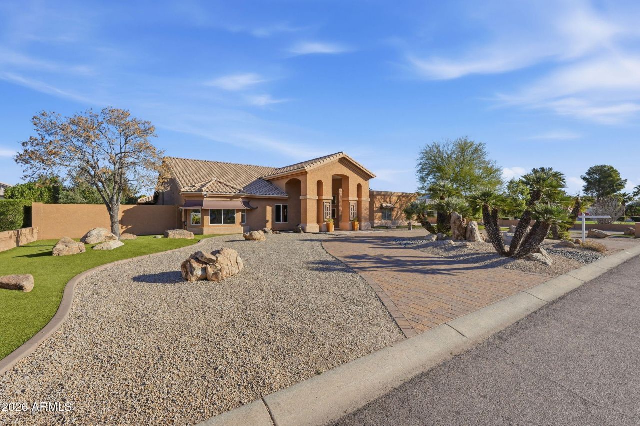 5332 W Misty Willow Lane, Glendale, AZ 85310 Main Photo