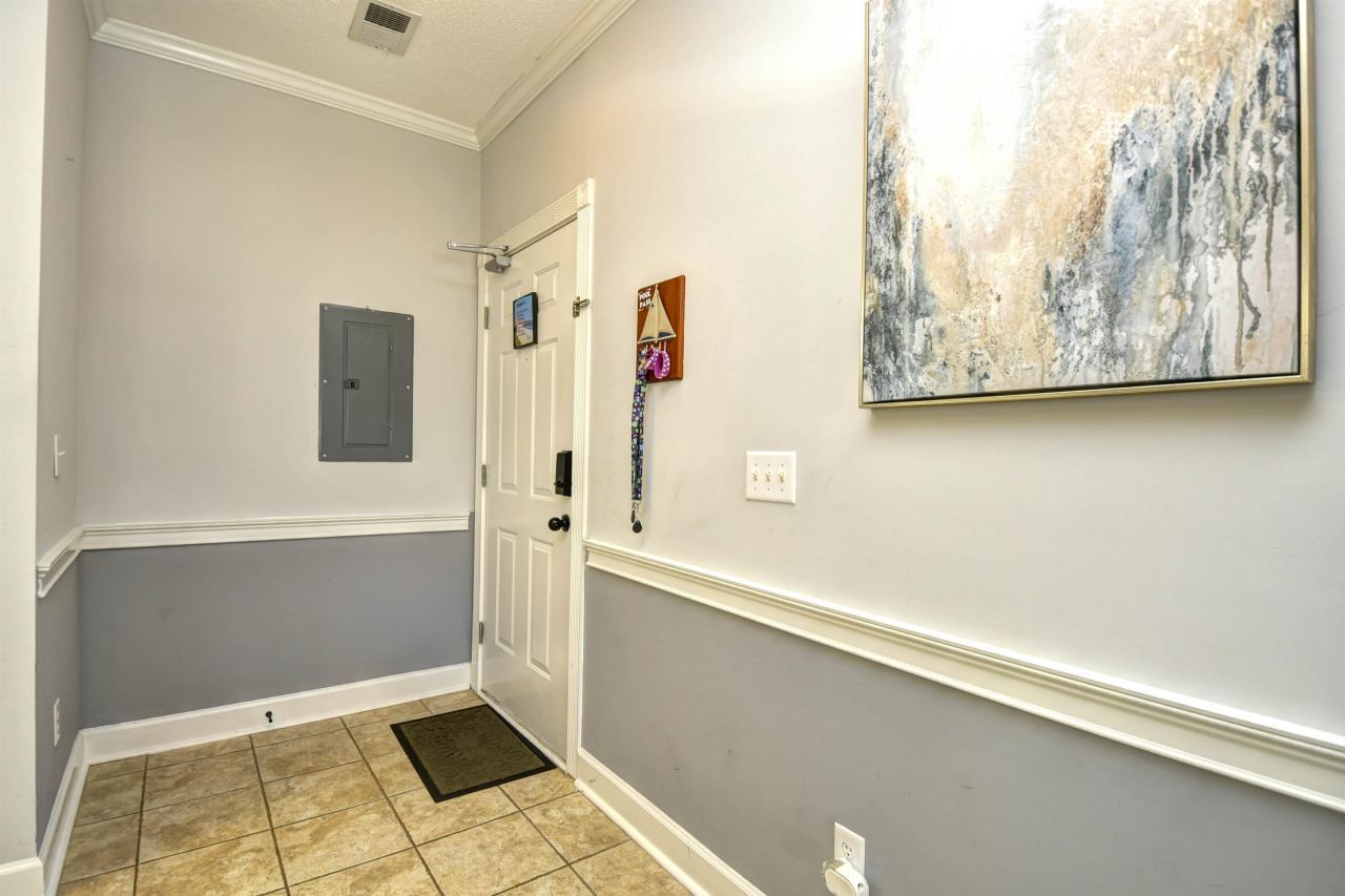 4834 Carnation Circle  Photo 4