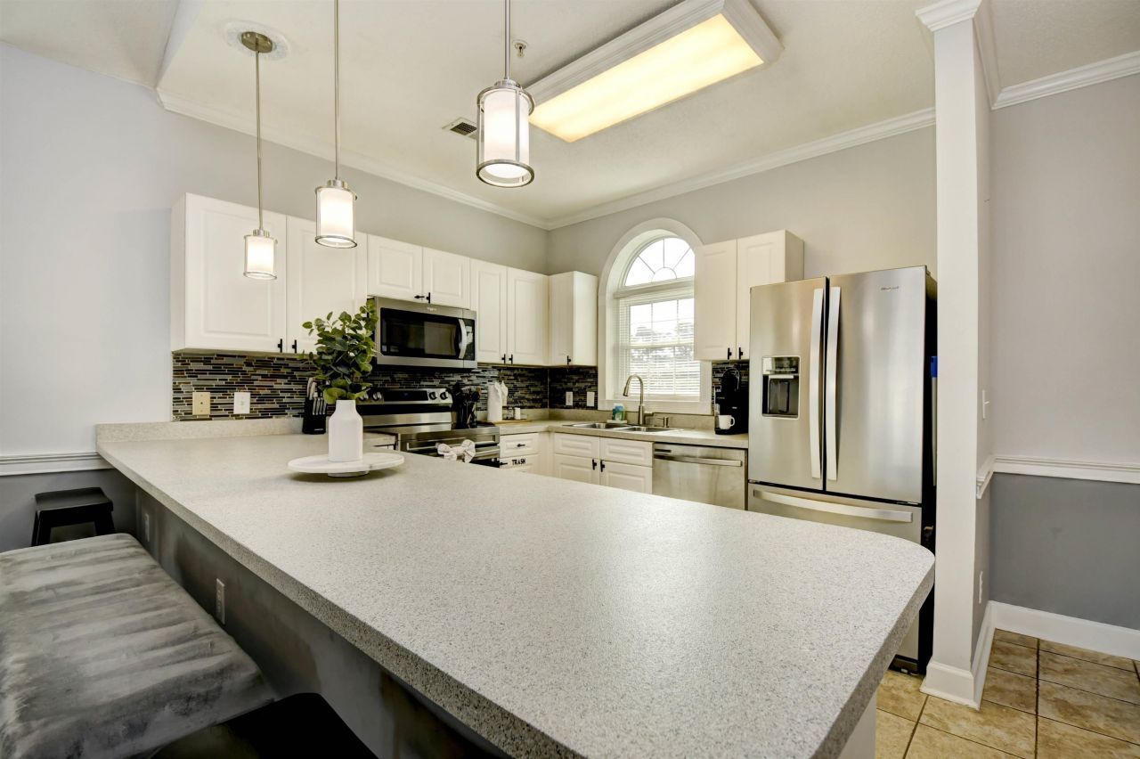 4834 Carnation Circle  Photo 6