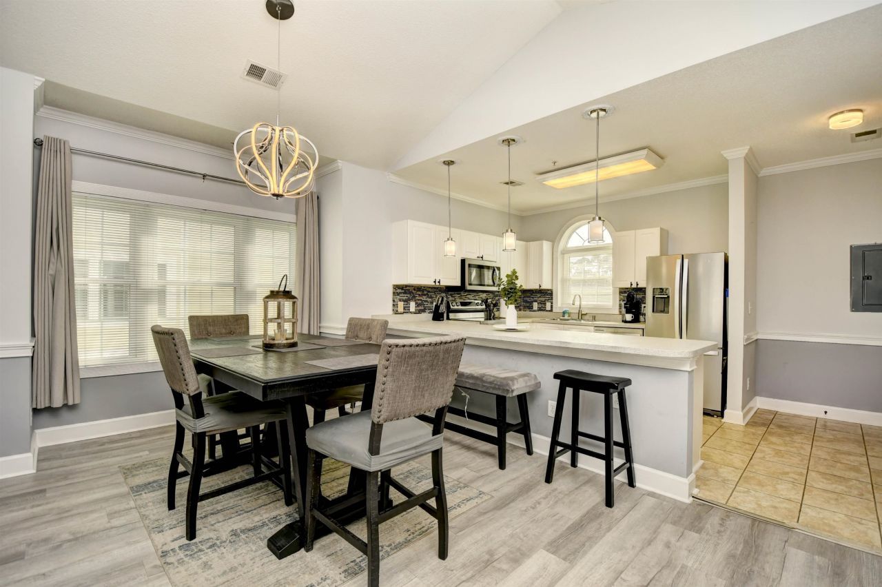 4834 Carnation Circle  Photo 7