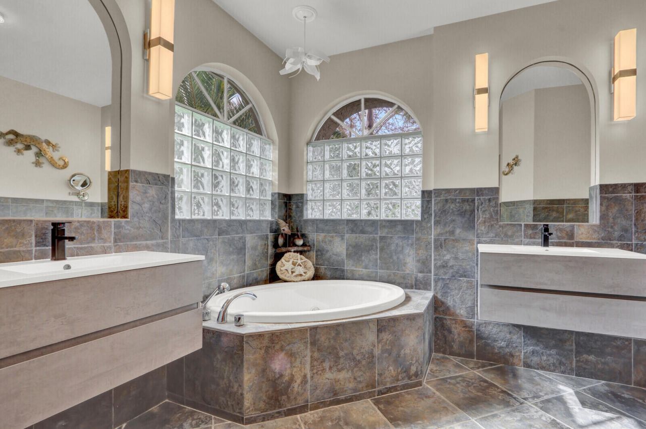 8052 Links Way, Port Saint Lucie, FL 34986 Photo