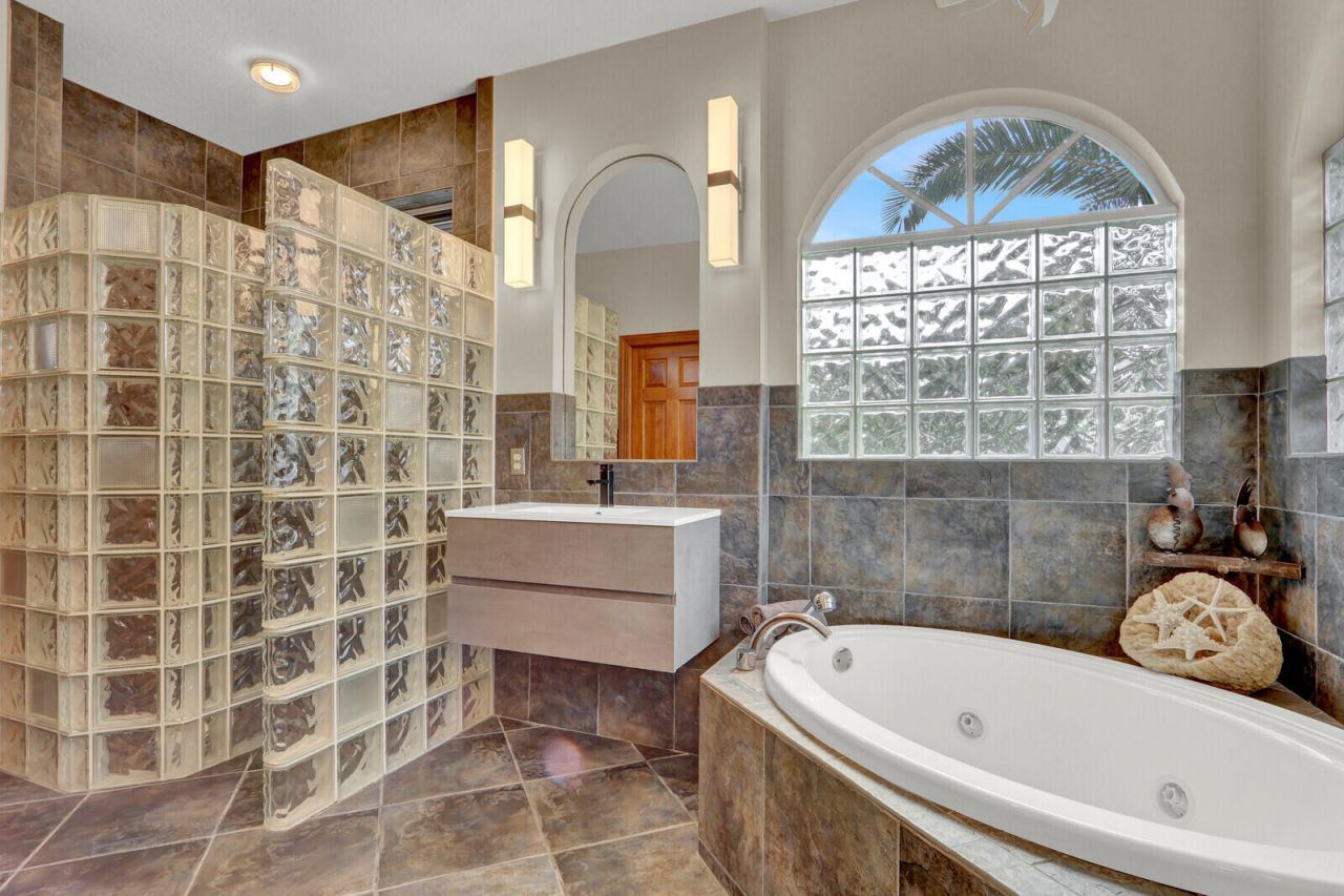 8052 Links Way, Port Saint Lucie, FL 34986 Photo