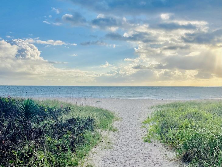 5288 Inlet Way, Hutchinson Island, FL 34949