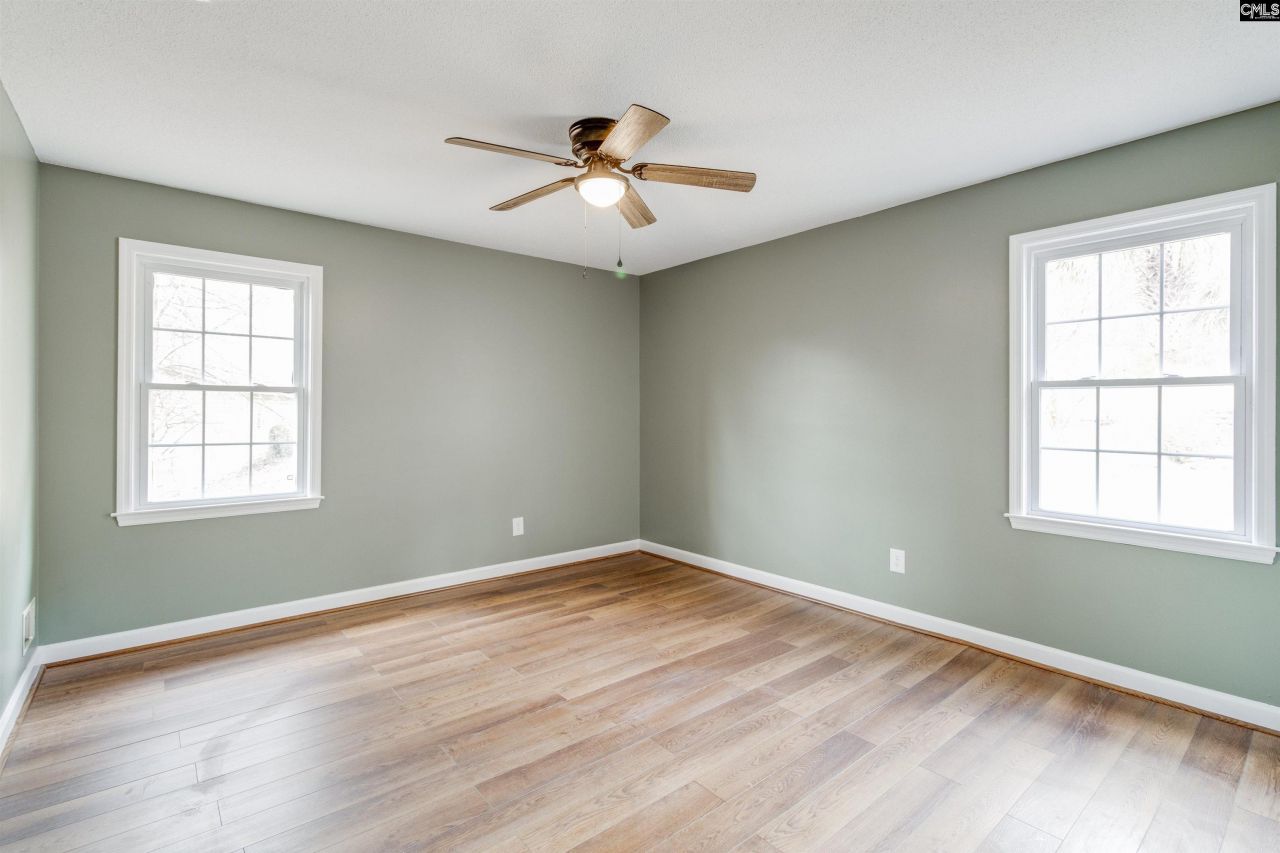 1207 S Fredericksburg Drive  Photo 12