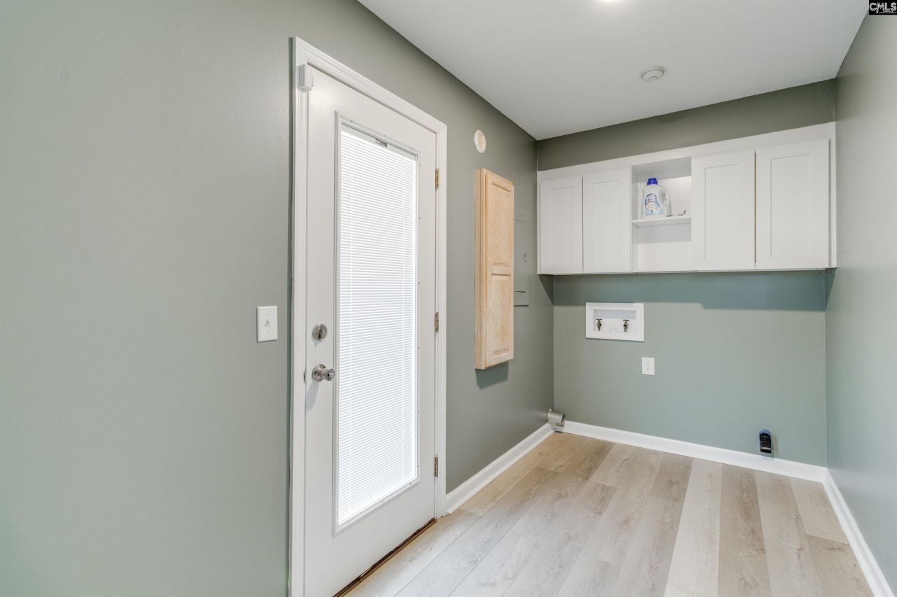 1207 S Fredericksburg Drive  Photo 16