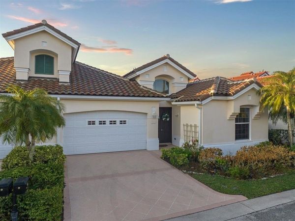 5604 N Harbor Village Drive, Vero Beach, FL 32967