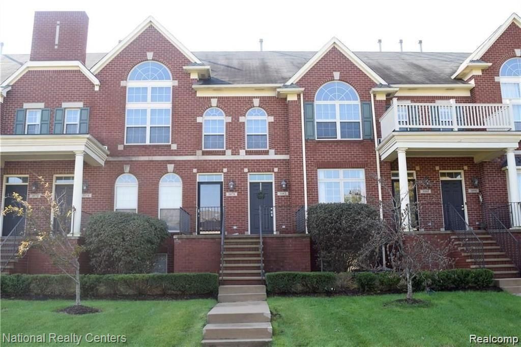 3082 Camden Drive, Troy, MI 48084 Main Photo