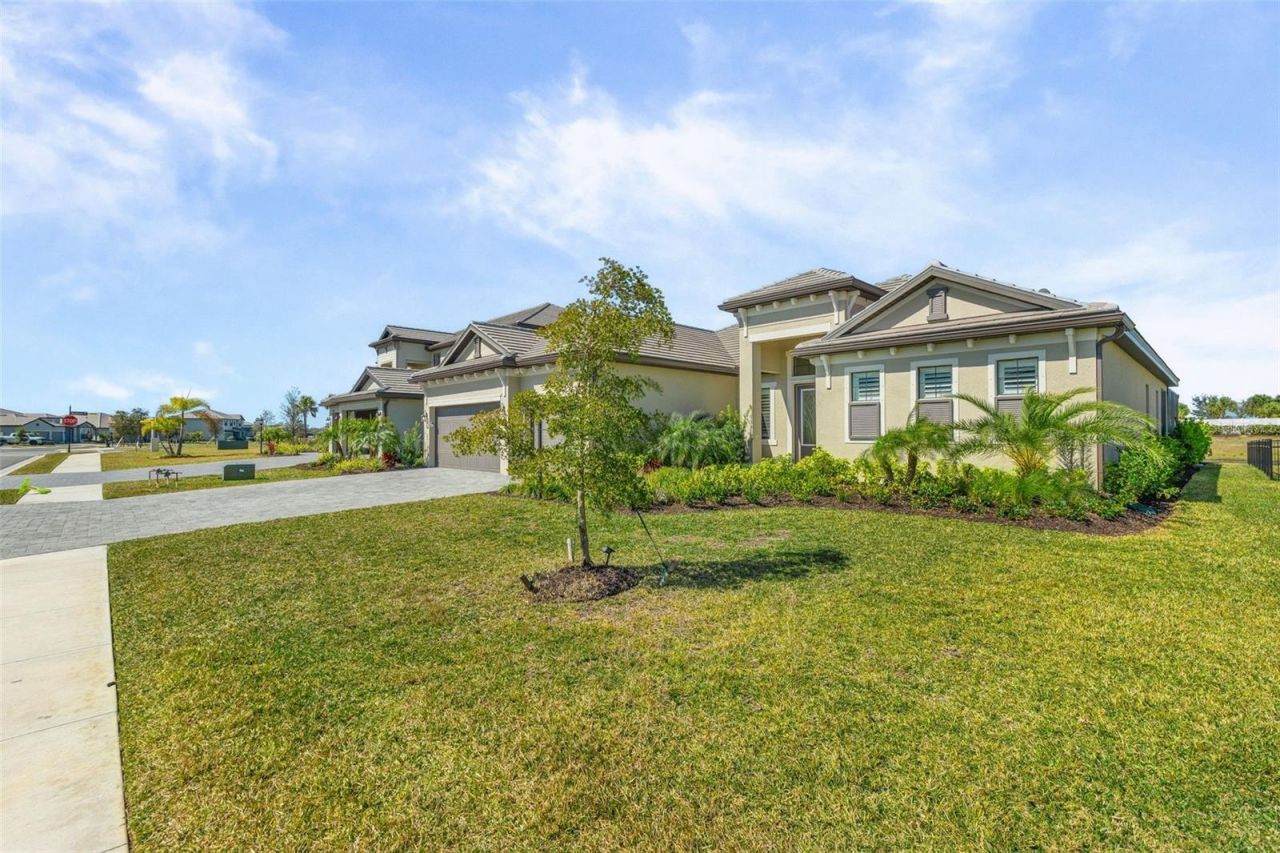 15311 Golden Beam Place, Lakewood Ranch, FL 34211 Photo
