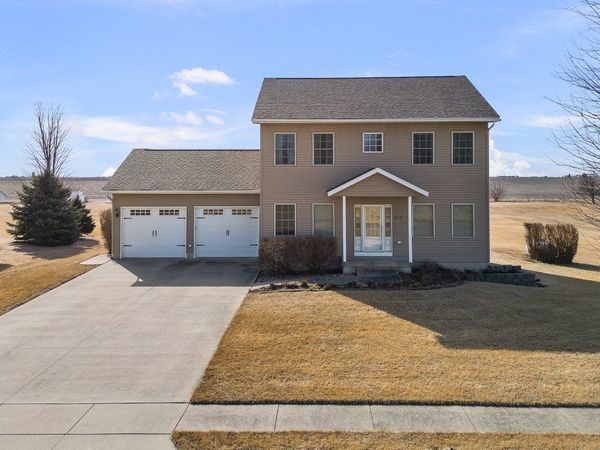 475 Rhonda Road, New Liberty, IA 52765