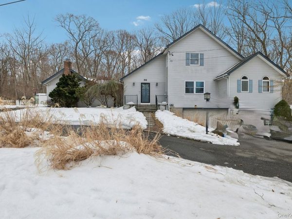 36 Locust Avenue , Miller Place, NY 11764