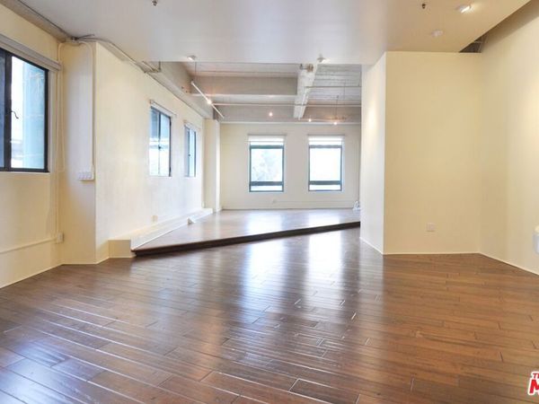 849 S Broadway, Unit M8, Los Angeles, CA 90014