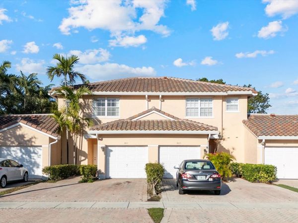 3811 NW 90th Way, Unit 3811, Sunrise, FL 33351